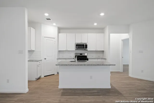 9105 Navarro Vista Seguin, TX 78155