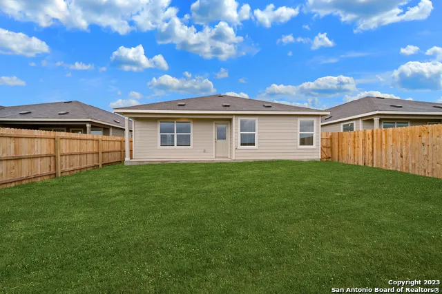 9105 Navarro Vista Seguin, TX 78155