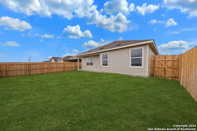 9105 Navarro Vista Seguin, TX 78155