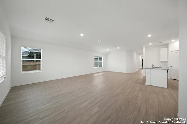 9105 Navarro Vista Seguin, TX 78155