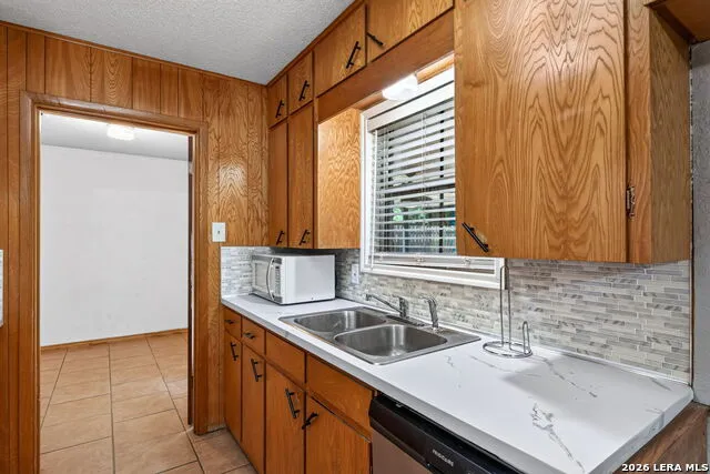 138 Bobolink Dr New Braunfels, TX 78130