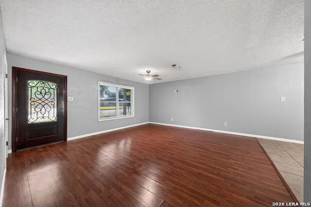 138 Bobolink Dr New Braunfels, TX 78130