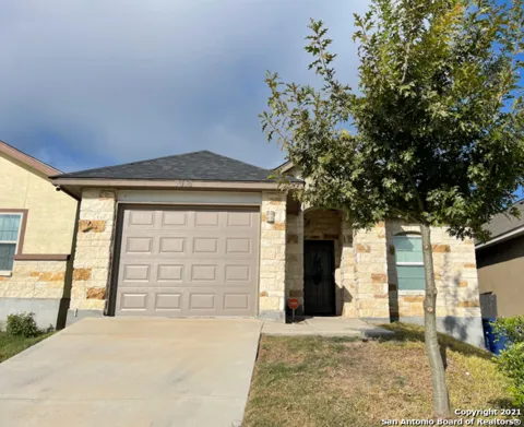 7015 Hallie Ridge