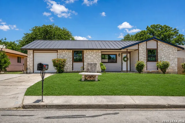 504 Willow Dr Converse, TX 78109