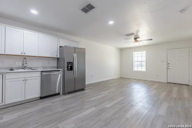 1006 COUNTY ROAD 4516 Castroville, TX 78009