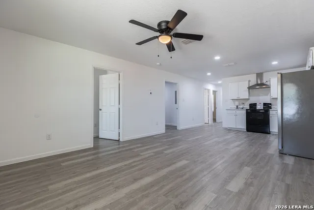 1006 COUNTY ROAD 4516 Castroville, TX 78009