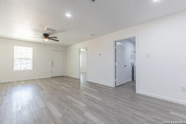 1006 COUNTY ROAD 4516 Castroville, TX 78009