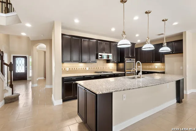 3502 ROADSTEAD WAY San Antonio, TX 78253