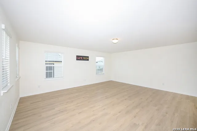 137 W Local Wave Boerne, TX 78006