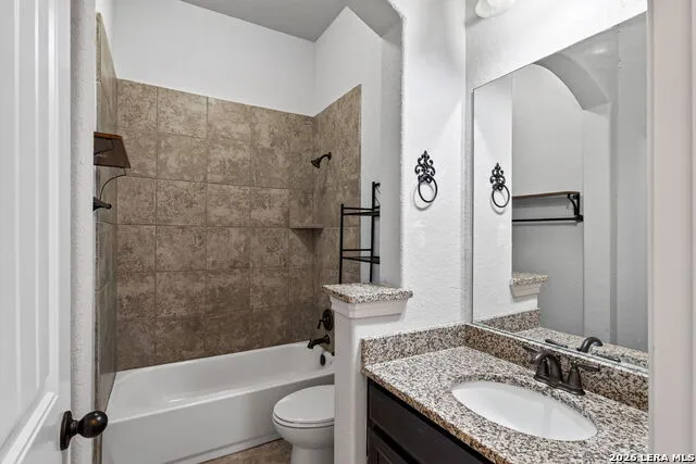 219 WOODS OF BOERNE BLVD Boerne, TX 78006