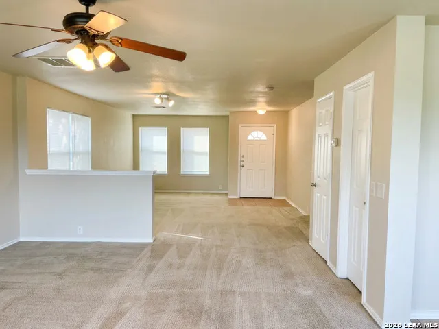 8011 HOOSIER PARK Selma, TX 78154