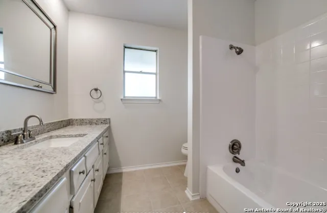 3418 Wimbledon Schertz, TX 78108