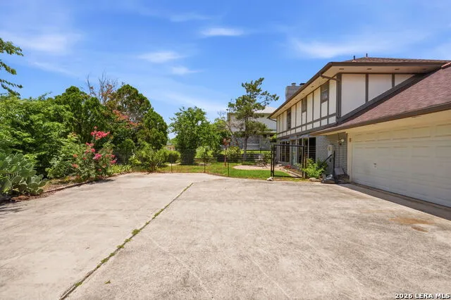 3418 Wimbledon Schertz, TX 78108