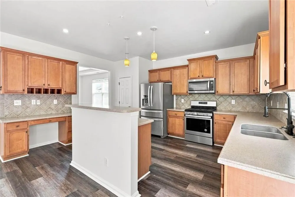 1015 Liberty Ives Drive Auburn, GA 30011