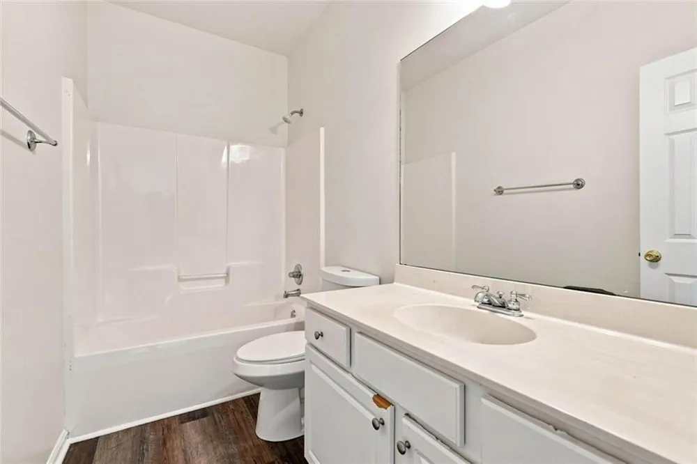 1015 Liberty Ives Drive Auburn, GA 30011