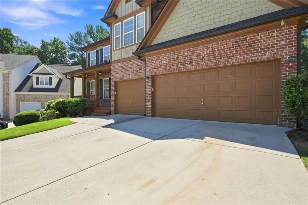 1015 Liberty Ives Drive Auburn, GA 30011