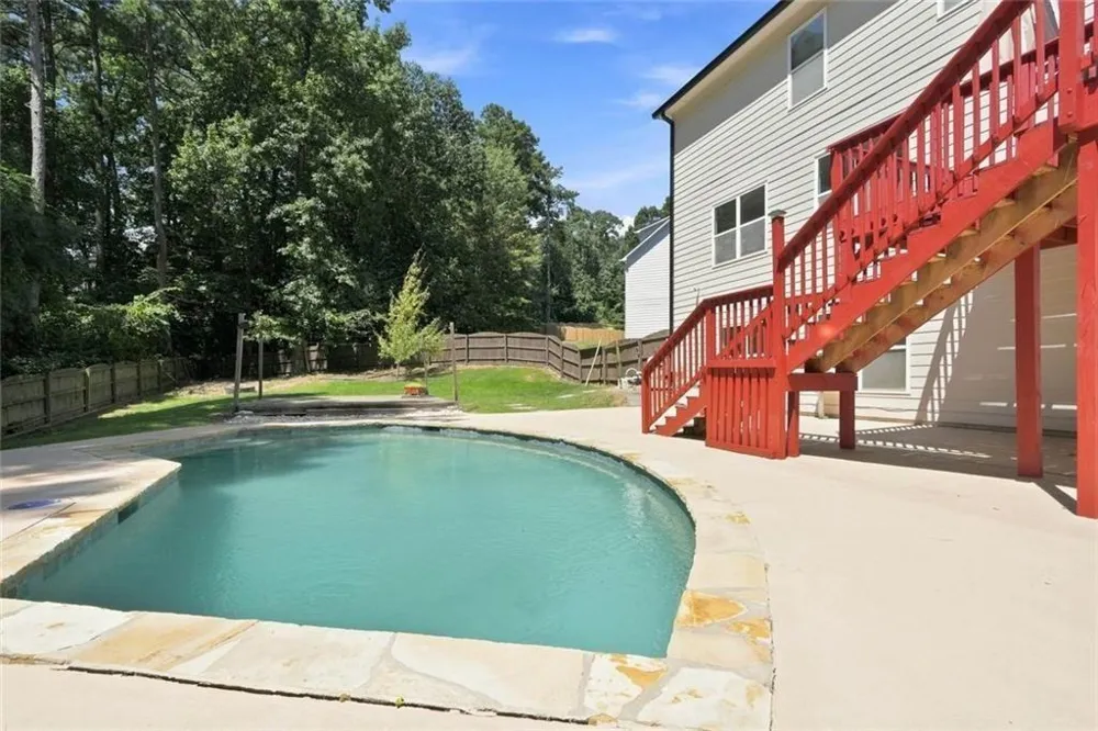 1015 Liberty Ives Drive Auburn, GA 30011