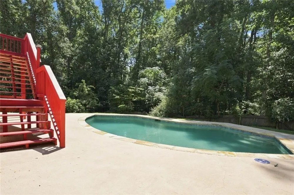 1015 Liberty Ives Drive Auburn, GA 30011