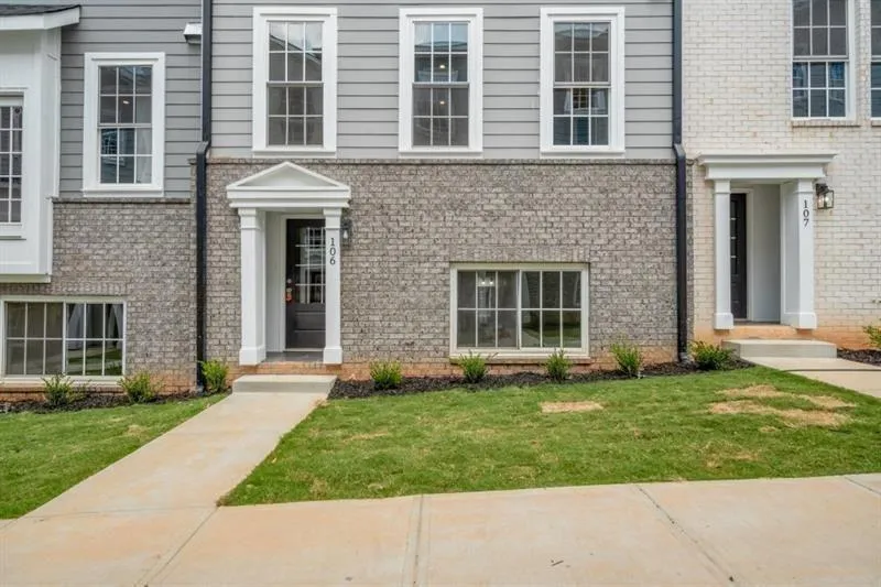 3165 Dogwood Drive #104 Hapeville, GA 30354
