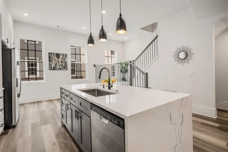 3165 Dogwood Drive #104 Hapeville, GA 30354