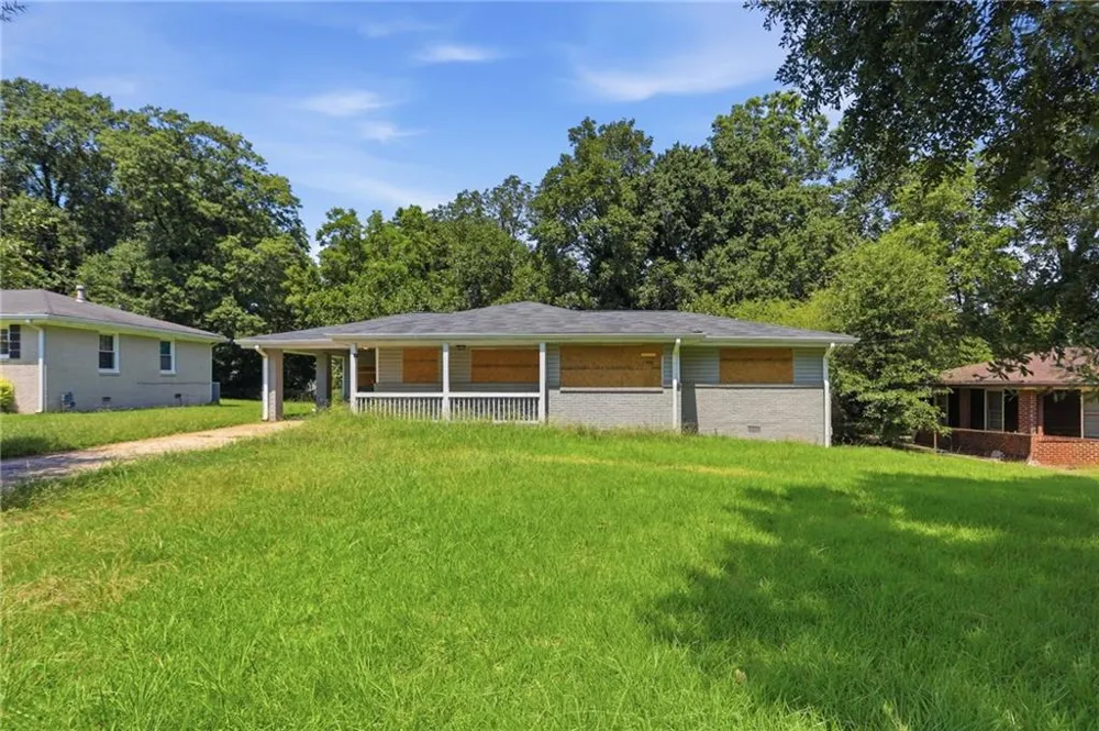 2824 Lynda Place Decatur, GA 30032