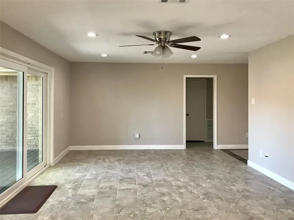 5470 Carew Street Houston, TX 77096