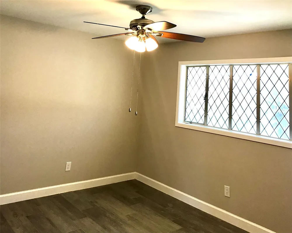 5470 Carew Street Houston, TX 77096