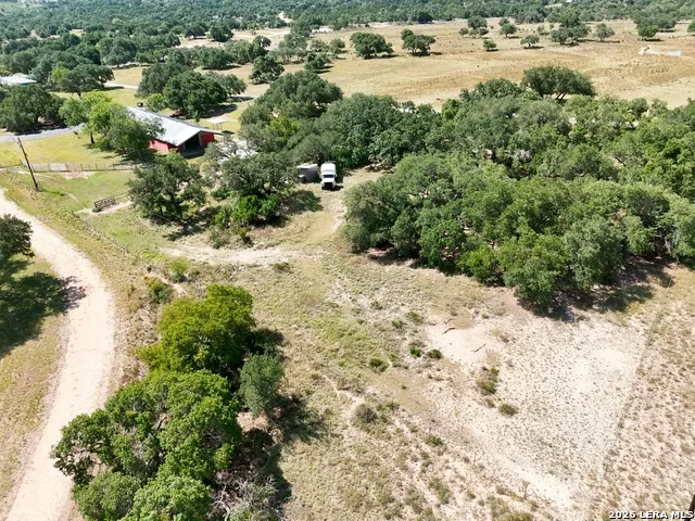 1282 Kendalia Rd Blanco, TX 78606