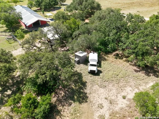 1282 Kendalia Rd Blanco, TX 78606