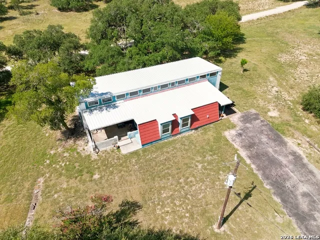 1282 Kendalia Rd Blanco, TX 78606