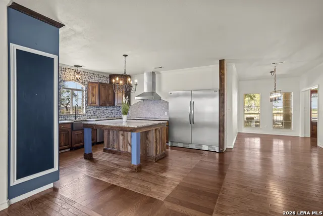 809 County Road 213 McCoy, TX 78113