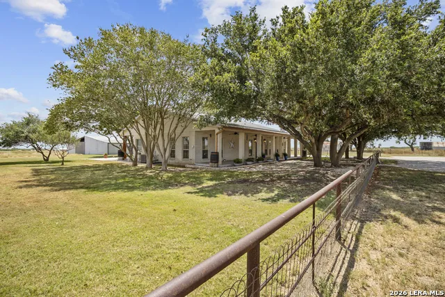 809 County Road 213 McCoy, TX 78113