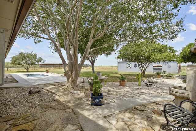 809 County Road 213 McCoy, TX 78113
