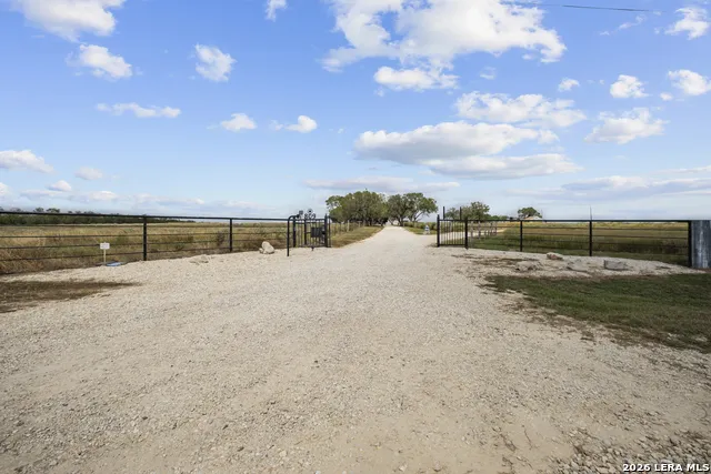 809 County Road 213 McCoy, TX 78113