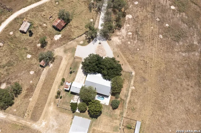 809 County Road 213 McCoy, TX 78113