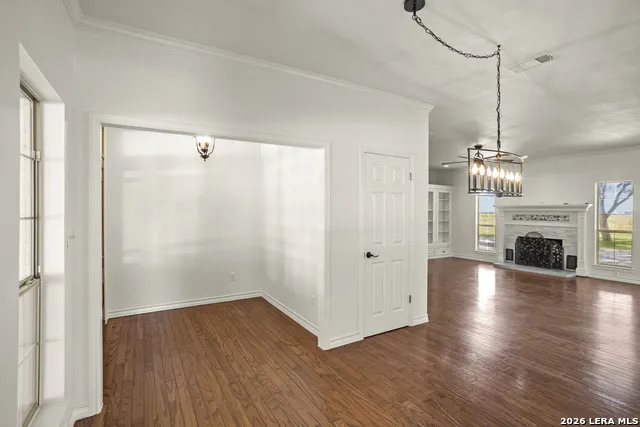 809 County Road 213 McCoy, TX 78113