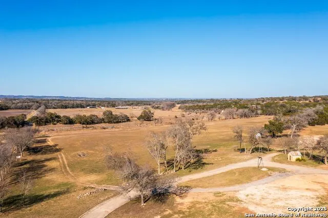 327 Waring Welfare Road Boerne, TX 78006
