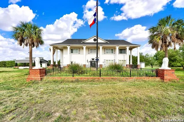 130 Pr 556 Hondo, TX 78861