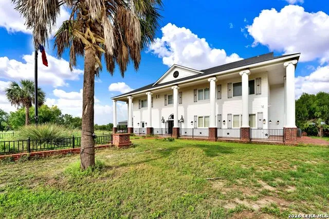 130 Pr 556 Hondo, TX 78861