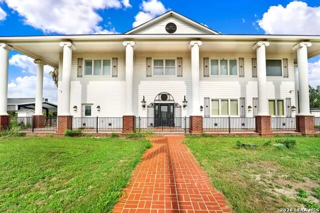 130 Pr 556 Hondo, TX 78861