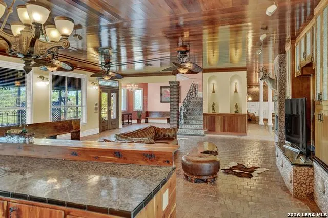 130 Pr 556 Hondo, TX 78861