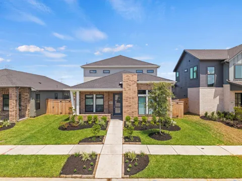 2718 Cottage Place