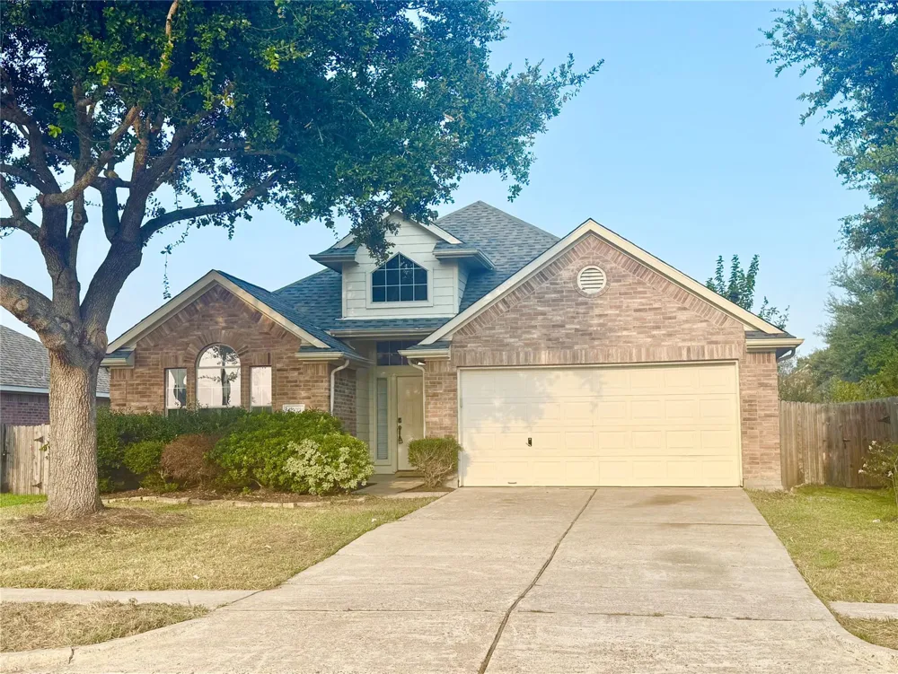 4007 E Teal Estates Circle Fresno, TX 77545