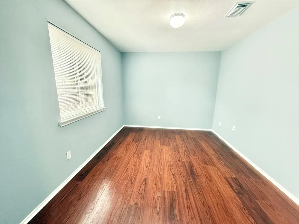 4007 E Teal Estates Circle Fresno, TX 77545