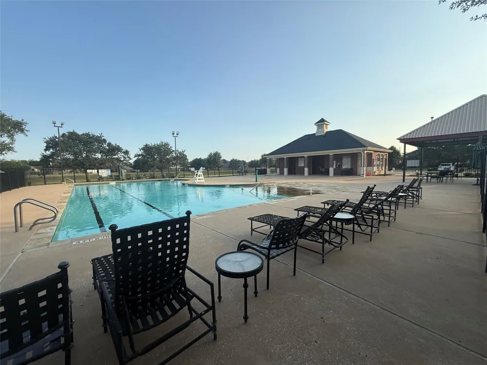4007 E Teal Estates Circle Fresno, TX 77545