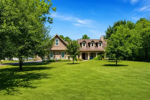 7502 Lewis Lane