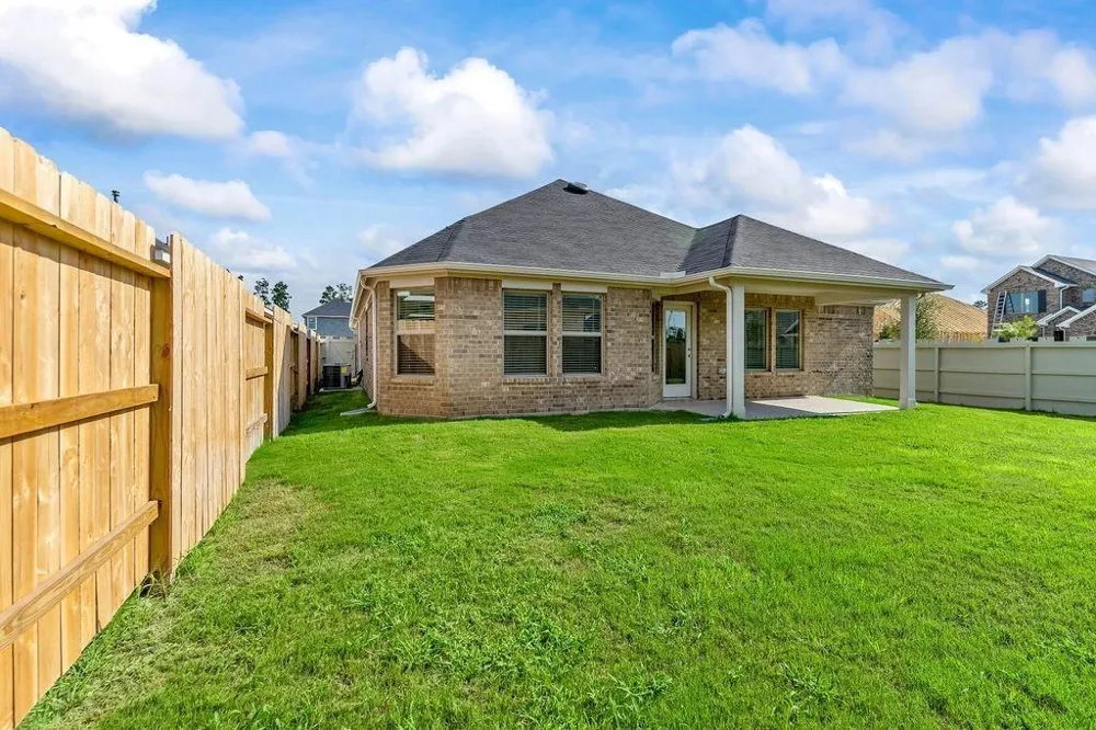 9903 Silverling Court Conroe, TX 77385