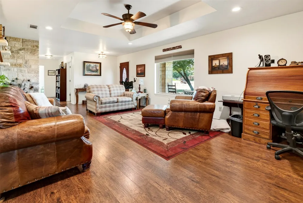 11121 E HWY 84 Gatesville, TX 76528
