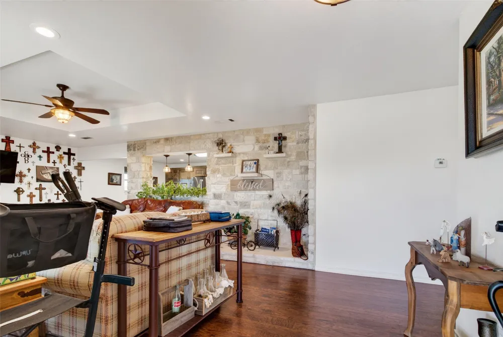 11121 E HWY 84 Gatesville, TX 76528