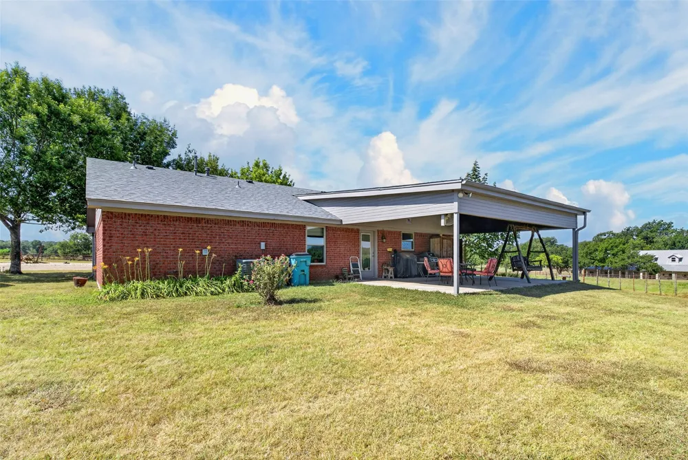 11121 E HWY 84 Gatesville, TX 76528